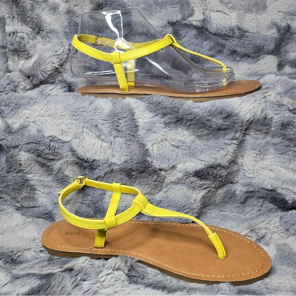 NWB Sun + Stone Krisleyyp Sandal Citron Yellow T-Strap Flat Women Size 6.5 M